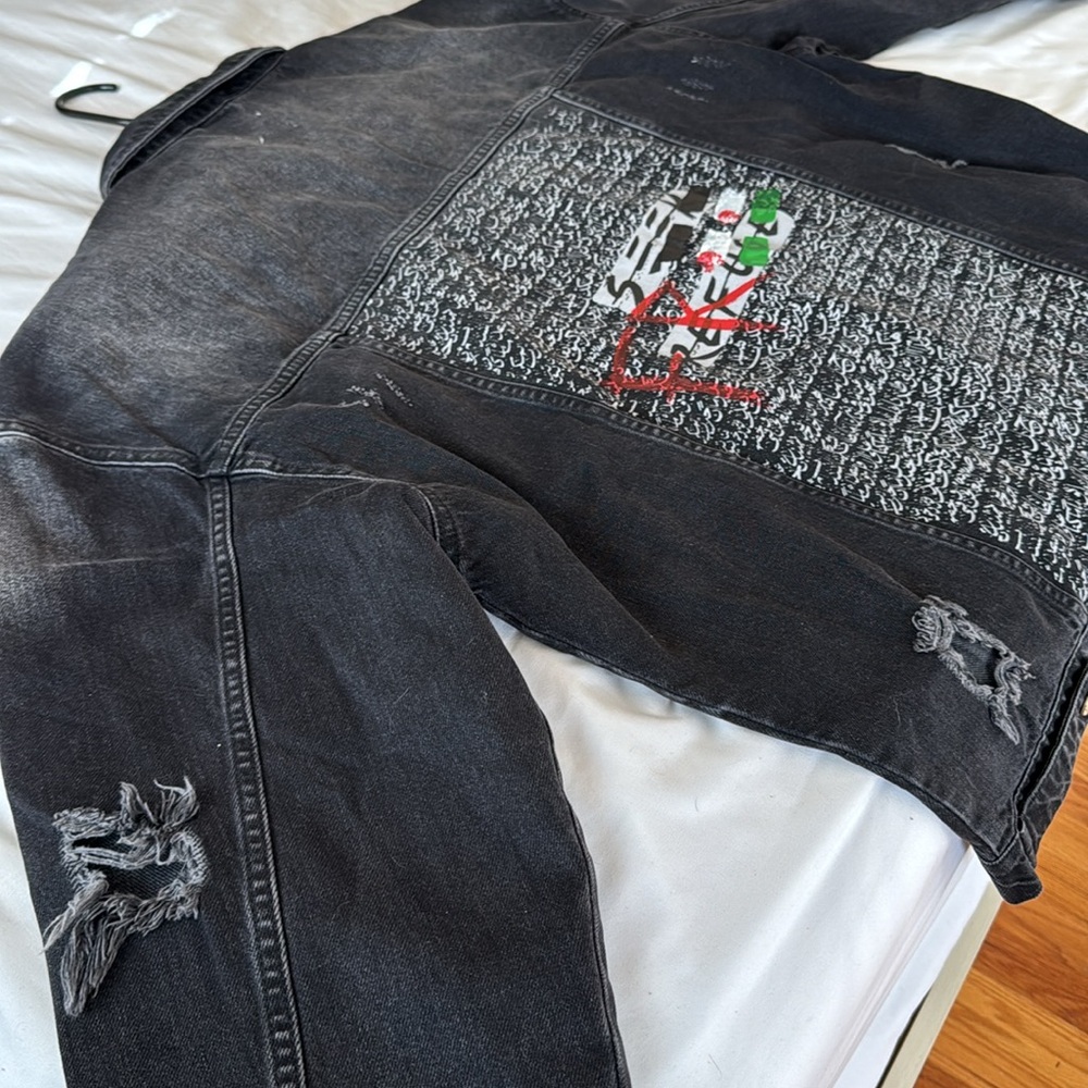 Men’s denim jacket Seek Refugee black distressed jean jacket - Picture 6 of 6